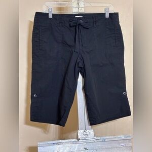 Mossimo Supply Black Drawstring with roll up option Shorts 
Sz 11